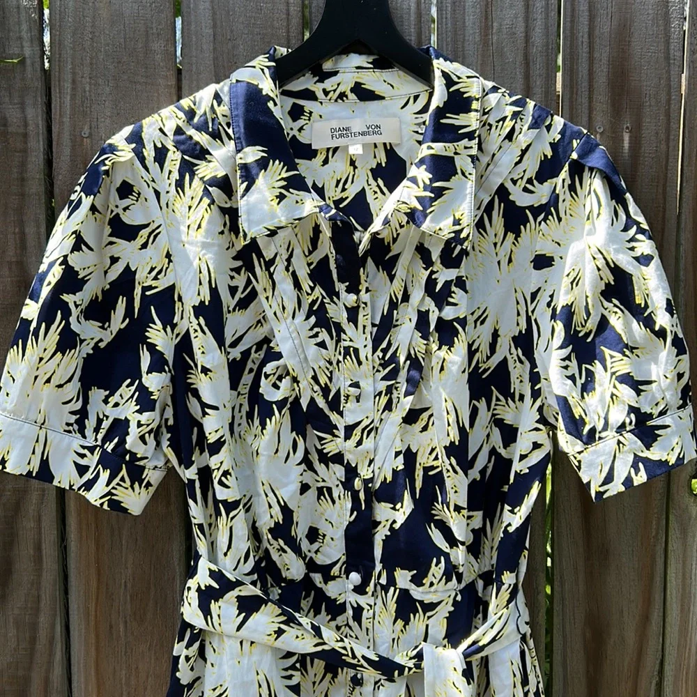 Diane Von Furstenberg button down dress - Picture 2 of 12